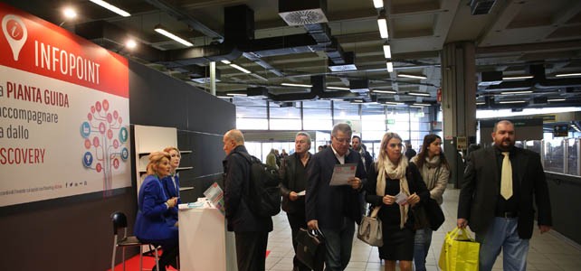SMAU