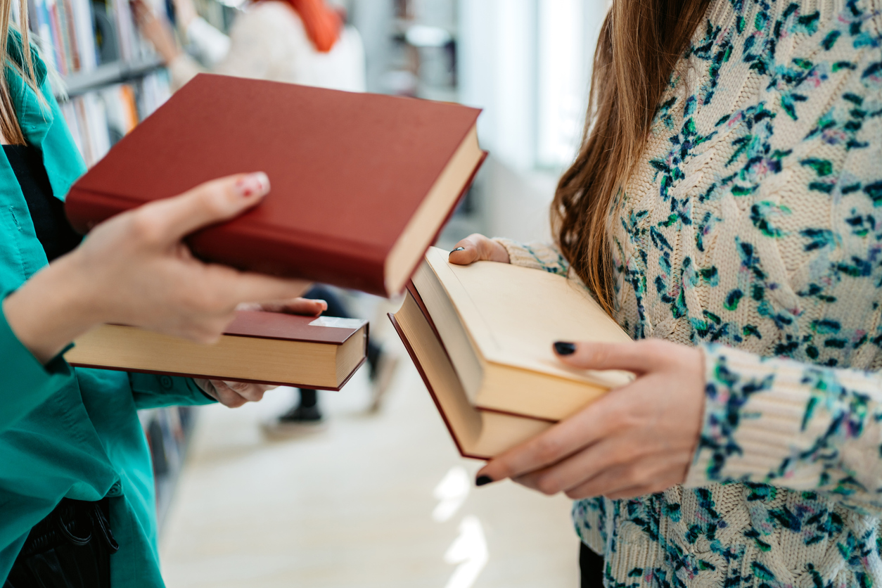 Bonus Libri 2023 - 2024: regole e scadenze in ogni Regione - PMI.it