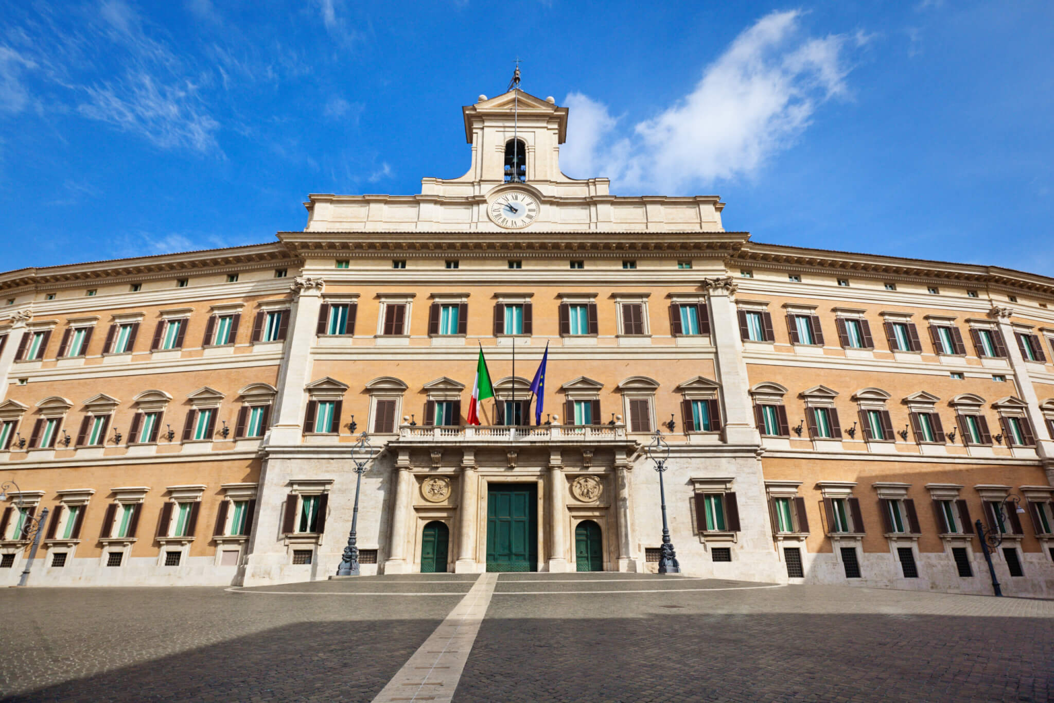 Il Decreto Lavoro è legge, ok a bonus assunzioni 2026 e salario giusto